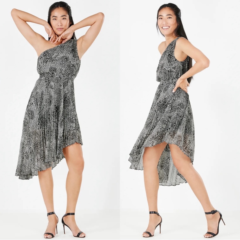 BCBGMaxAzria Feather Print Asymmetric Pleated Midi Dress Size 6 NWT Black Combo